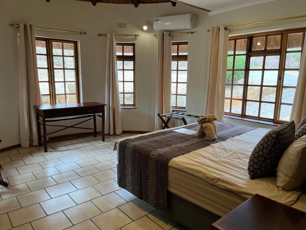 Milima Big 5 Safari Lodge Hoedspruit Bagian luar foto