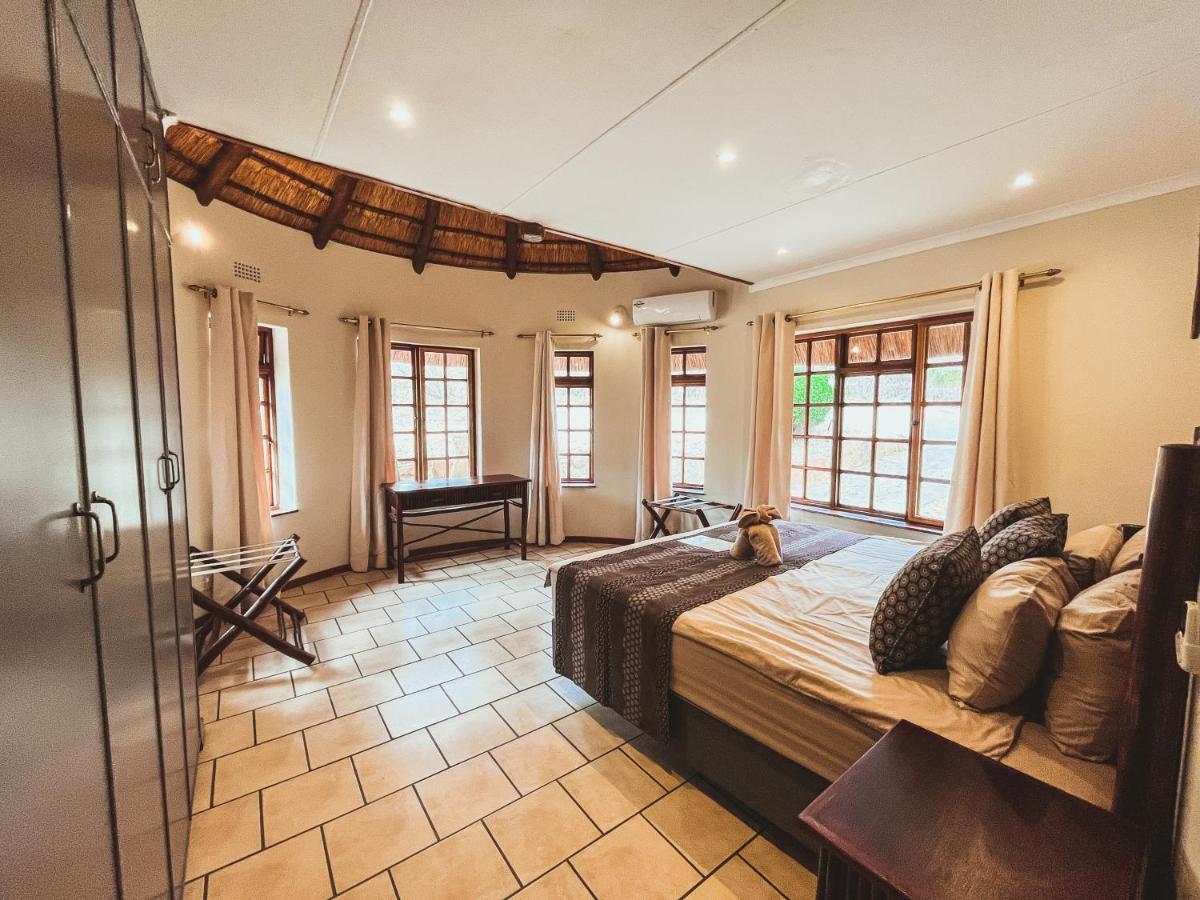 Milima Big 5 Safari Lodge Hoedspruit Bagian luar foto
