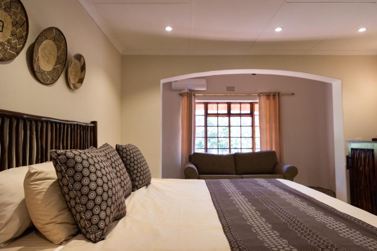 Milima Big 5 Safari Lodge Hoedspruit Bagian luar foto
